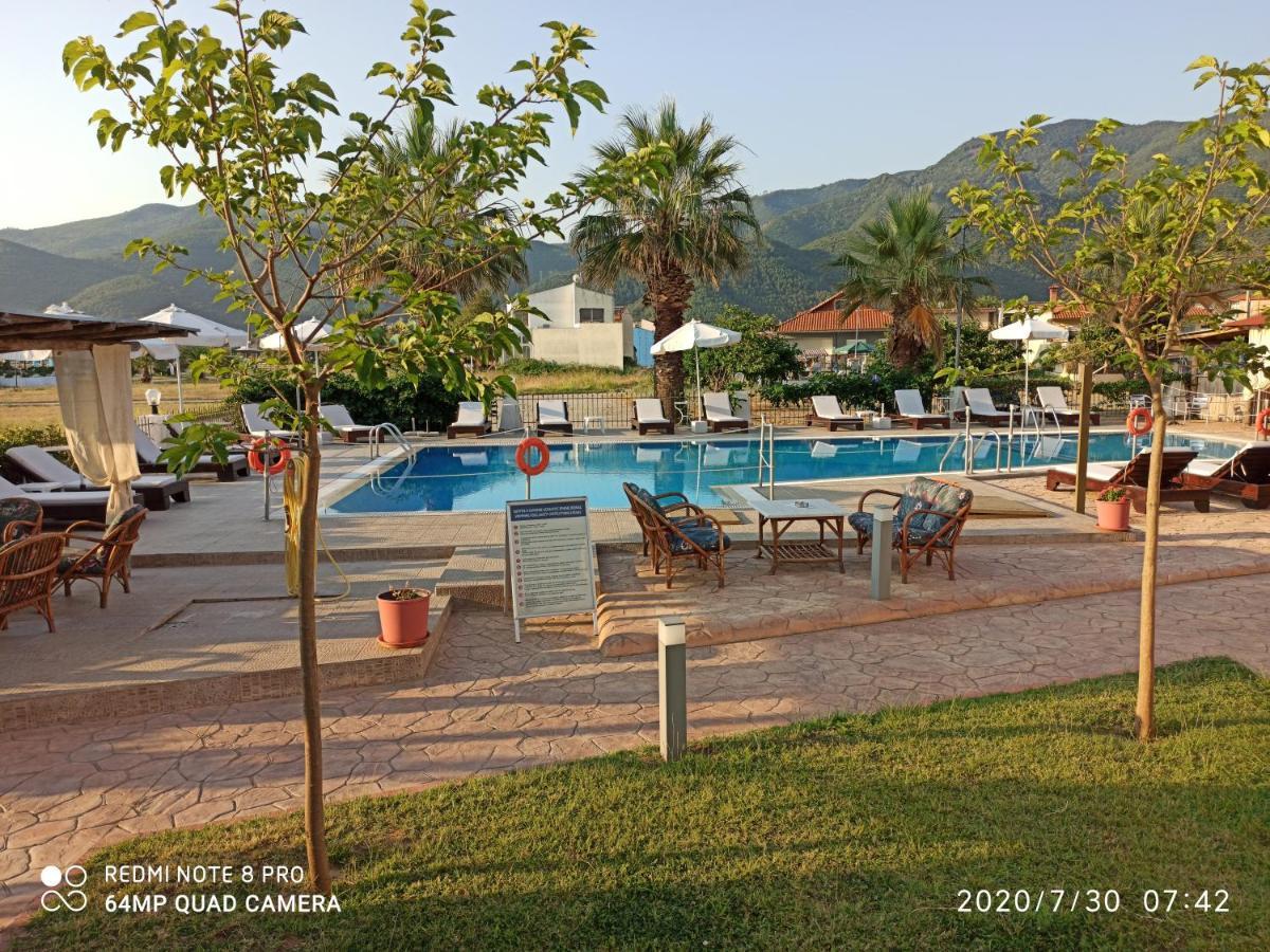 Rihios Hotel Stavros  Eksteriør bilde