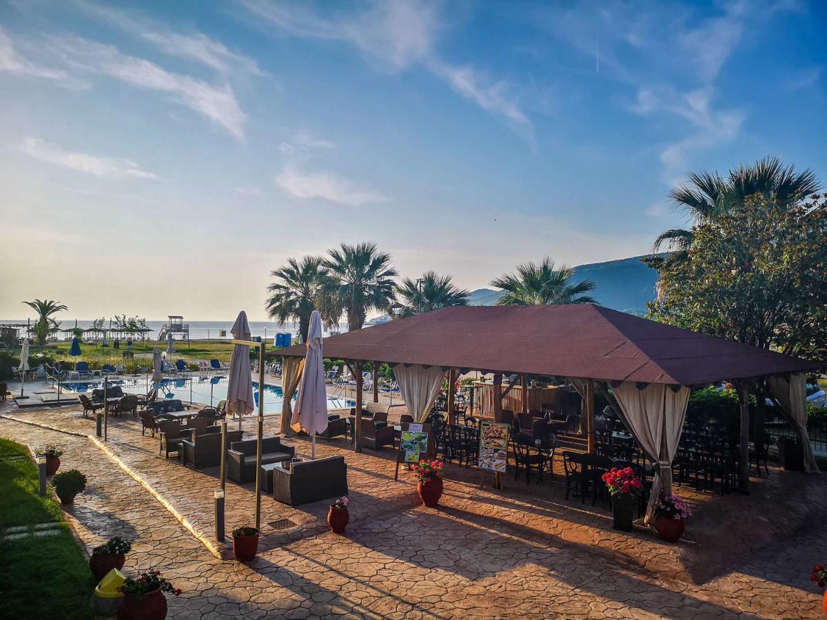 Rihios Hotel Stavros  Eksteriør bilde
