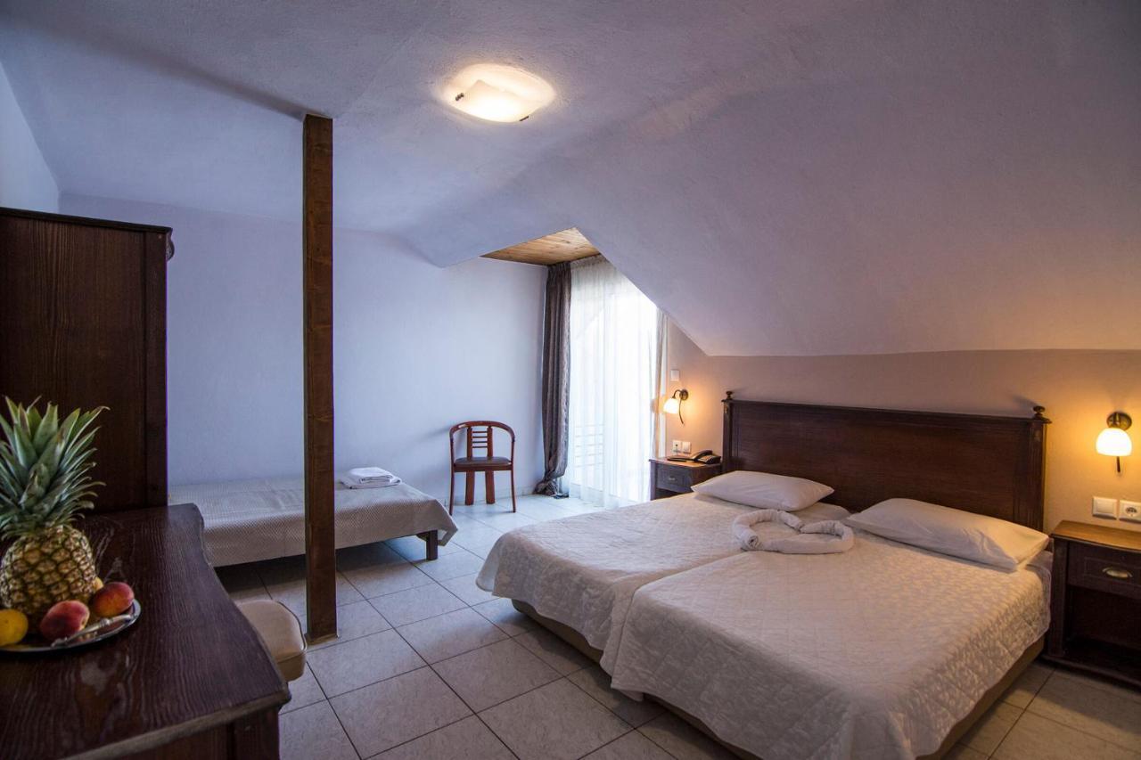 Rihios Hotel Stavros  Eksteriør bilde