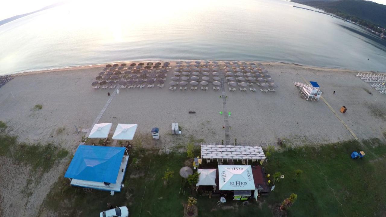 Rihios Hotel Stavros  Eksteriør bilde