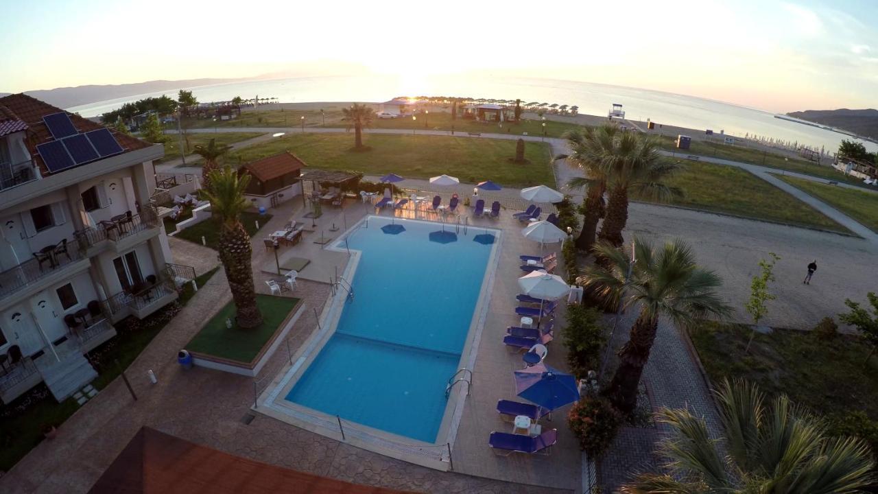 Rihios Hotel Stavros  Eksteriør bilde