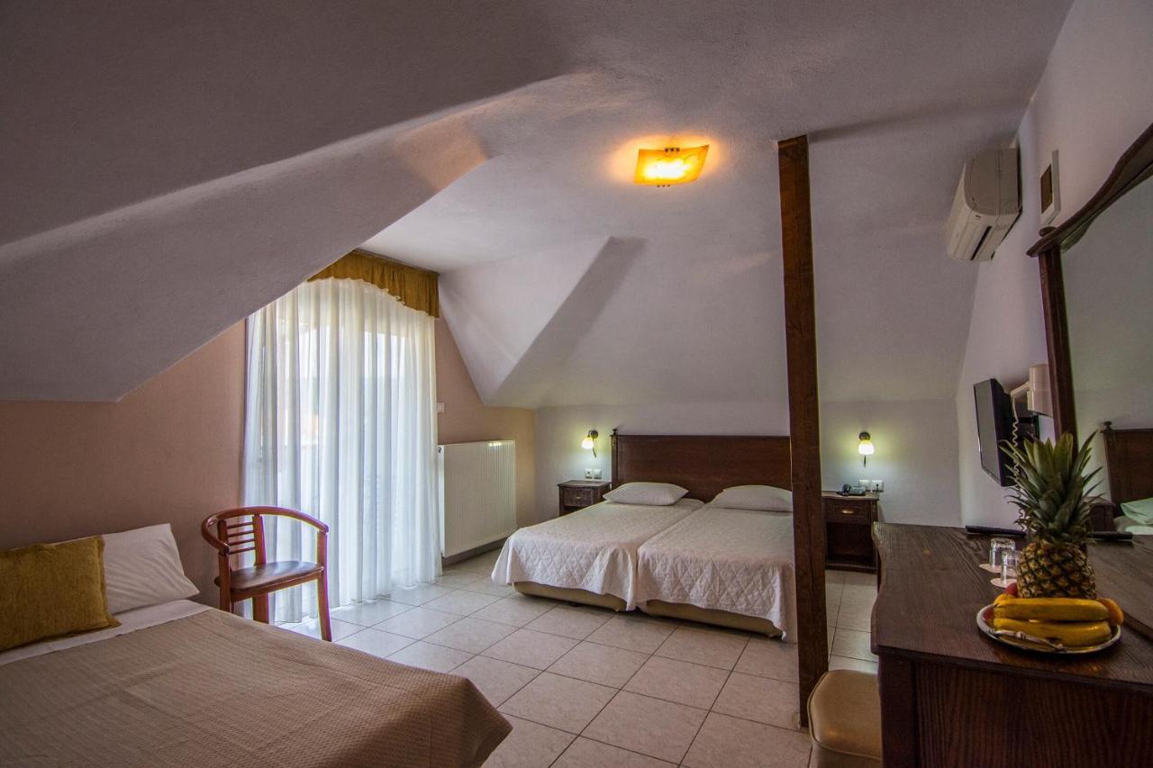 Rihios Hotel Stavros  Eksteriør bilde